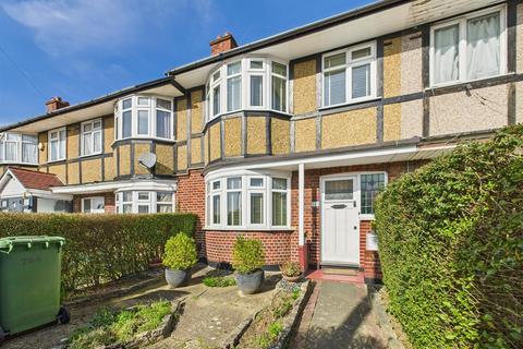 Eastcote Lane, Harrow HA2 3 bed terraced house for sale
