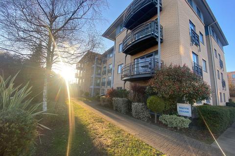 Castle Quay Close, Nottingham, NG7 2 bed apartment for sale