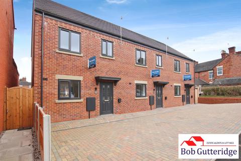 Heath Street, Newcastle, Staffs 3 bed townhouse for sale