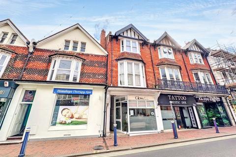 Grove Road, Eastbourne 2 bed flat for sale