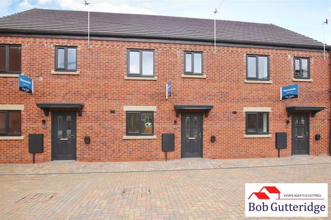 Heath Street, Newcastle, Staffs 3 bed townhouse for sale