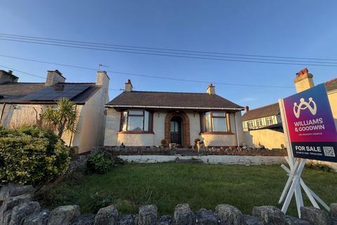 Newborough, Llanfairpwllgwyngyll, LL61 2 bed detached bungalow for sale