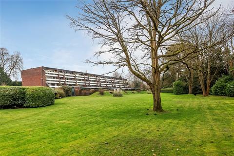 Bancroft Court, Reigate, Surrey, RH2 2 bed apartment for sale