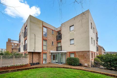 Halcyon Place, Keswick Road, Putney 1 bed flat for sale