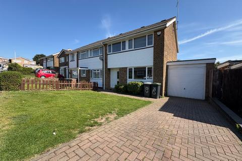 Leyhill Drive, Luton, Bedfordshire, LU1 4 bed semi