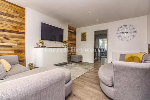 Lowther Crescent, Leyland PR26 4 bed house for sale