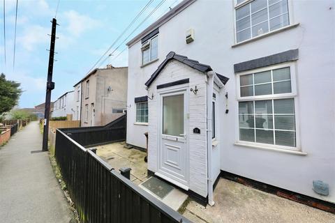 Ditmas Avenue, Anlaby Common, Hull 3 bed semi