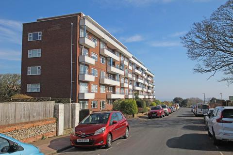 Cliff Road, Eastbourne, BN20 7XE 3 bed flat for sale