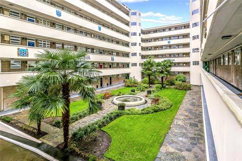 Sheen Road, Richmond, TW9 3 bed apartment for sale