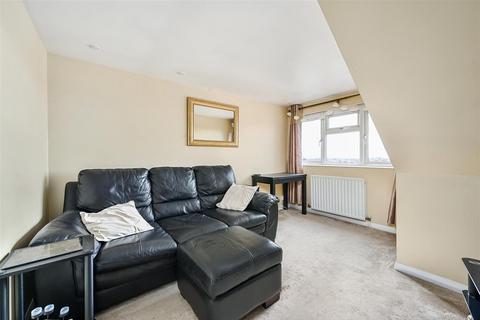 Old Shoreham Road, Hove BN3 2 bed flat for sale