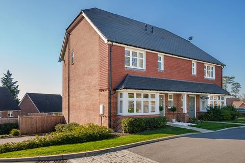 Consort Drive, Cobham, Surrey, KT22 4 bed semi