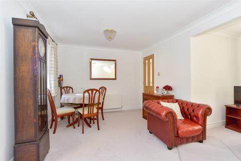 Allen Close, Chatham, Kent 4 bed detached house for sale