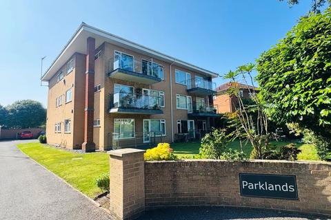 Grosvenor Road, Bournemouth, Dorset 2 bed apartment for sale