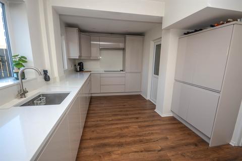 Felton Avenue, South Shields 3 bed semi