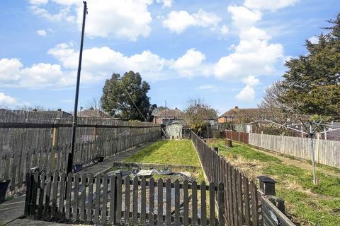 Cecil Avenue, Sheerness, Kent 3 bed terraced house for sale