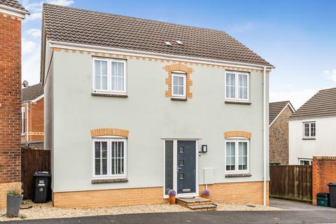 Grenville Way, Cullompton, Devon, EX15 4 bed detached house for sale