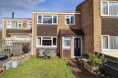 Eastwood Close, Hayling Island 3 bed terraced house for sale