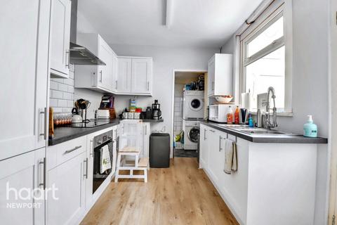 Glenview Terrace, Newport 3 bed terraced house for sale