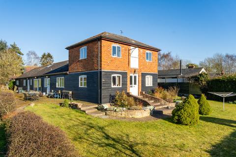 The Street, Haverhill CB9 5 bed detached house for sale