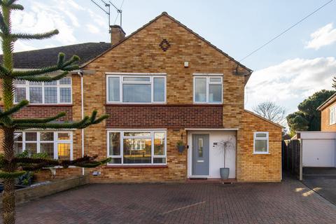 4 bedroom semi-detached house for sale