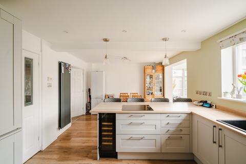Bradley Stoke, Bristol BS32 4 bed detached house for sale