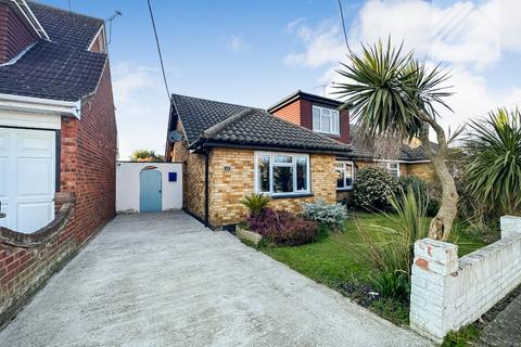 Deepwater Road, Canvey Island 4 bed semi