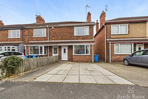 Harewood Avenue, East Yorkshire HU9 2 bed end of terrace house for sale