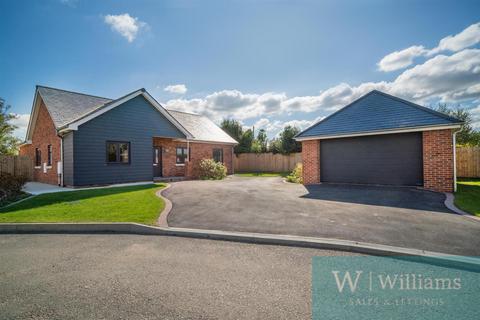 Reynards Place, Palmers Road, Wootton... 3 bed detached bungalow for sale