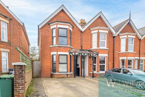 Mill Hill Road, Cowes 3 bed house for sale