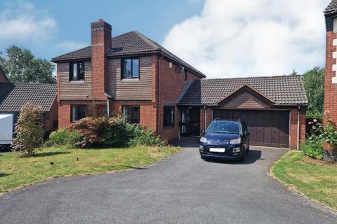 Tidcombe Close, Tiverton EX16 4 bed detached house for sale