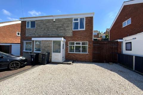 Pippin Avenue, Halesowen B63 3 bed semi