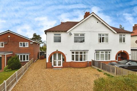 Chestnut Avenue, Shavington, Crewe 3 bed semi