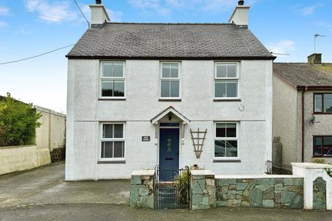 High Street, Bryngwran, LL65 3 bed detached house for sale