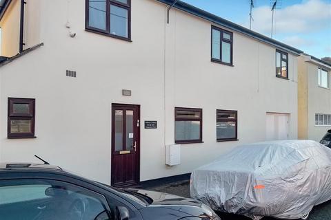 Gloucester Place, Littlehampton BN17 1 bed apartment for sale