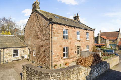 Plompton Road, Follifoot, HG3 3 bed semi
