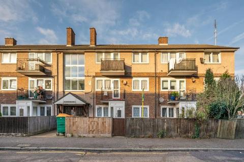 St Pauls Drive, London, E15 1 bed flat for sale