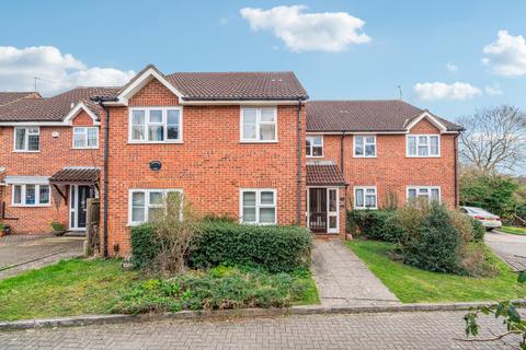 Copperfield Court, Copperfield Way... 2 bed ground floor flat for sale