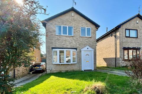 Hunters Park Avenue, Bradford BD14 3 bed detached house for sale