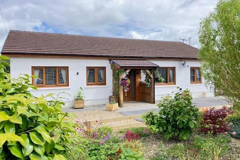 Rhos, Llandysul 3 bed bungalow for sale