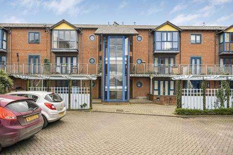 Alfredston Place, Wantage, OX12 1 bed apartment for sale