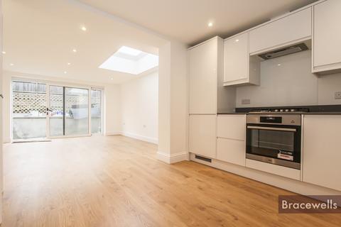 Hankins Lane, London NW7 2 bed house for sale