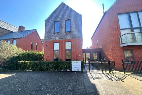 West Street, Upton, Northampton NN5 3 bed detached house for sale