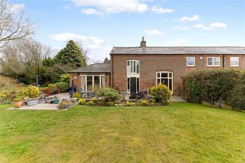 Ferrers Hill Farm, Pipers Lane... 4 bed semi