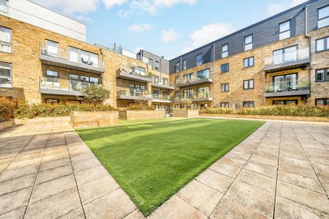 Lion Wharf Road, Old Isleworth TW7 2 bed flat for sale