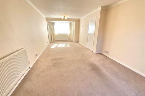 Cissbury Hill, Crawley, West Sussex 3 bed semi