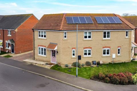 Mallow Gardens, Boston, PE21 3 bed semi