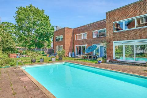 Thrale Road, Furzedown, SW16 2 bed flat for sale