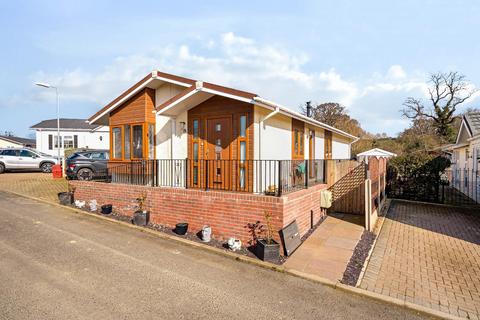 Tavern Park, Forden, Welshpool 2 bed mobile home for sale
