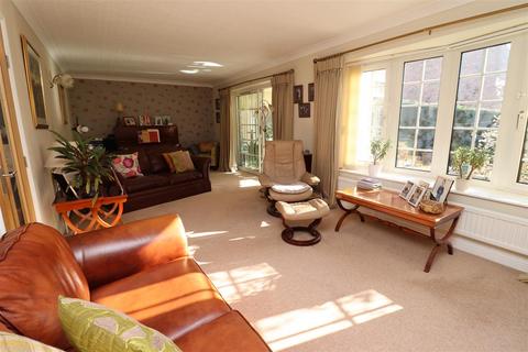 Denmark Rise, North Cave, 4 bed detached house for sale