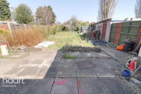 Western Crescent, Lincoln 2 bed detached bungalow for sale